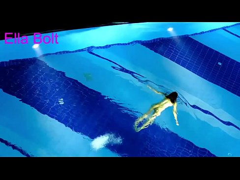❤️ Ech kann net ophalen ze kucken, jonk Blond gefaange schwammen plakeg am ELLA BOLT Resort Pool ️ Porno op lb.port-amurasso.ru ❌️❤